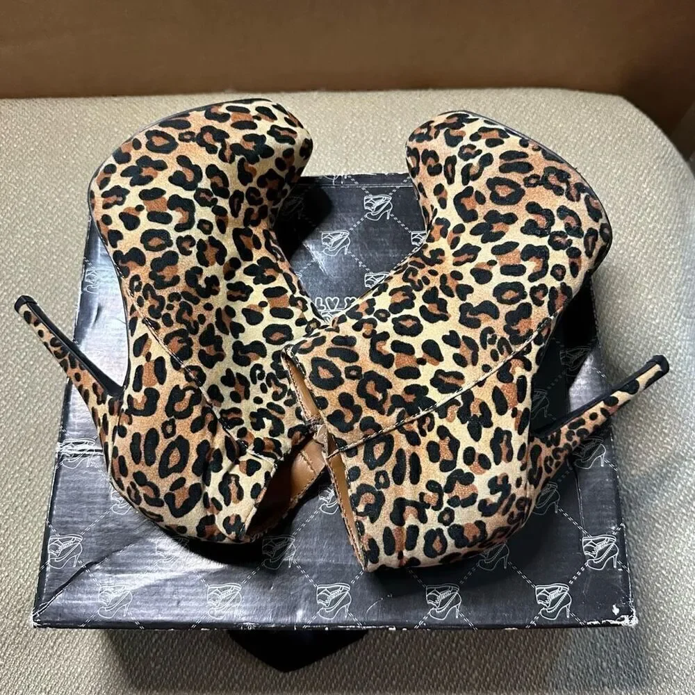 Shiekh leopard print